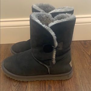 UGG Baileys Boots- Charcoal